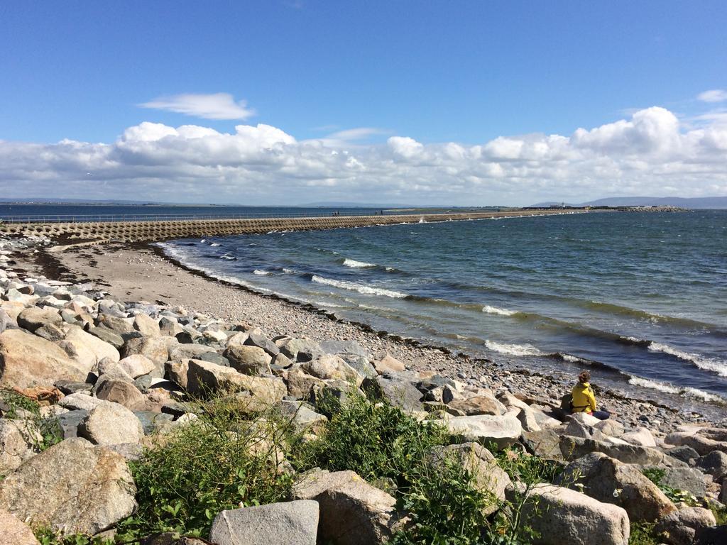 Galway City Self Catering - Salthill Экстерьер фото