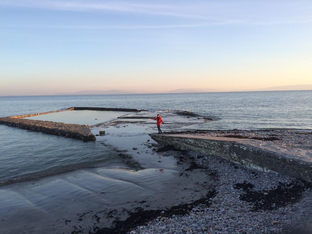 Galway City Self Catering - Salthill Экстерьер фото